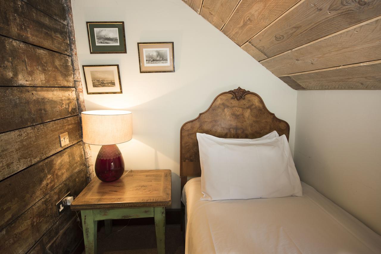 Alma Inn & Dining Rooms 하위치 외부 사진