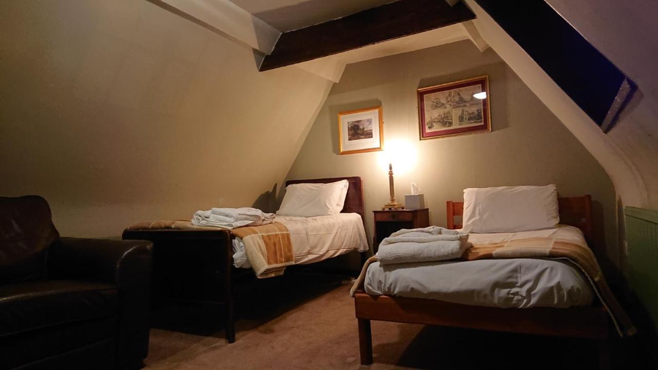 Alma Inn & Dining Rooms 하위치 외부 사진